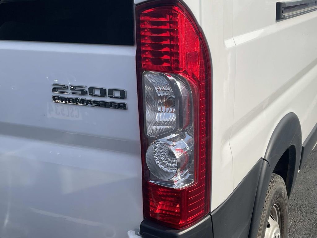 Used 2023 RAM ProMaster 2500 FWD image 5
