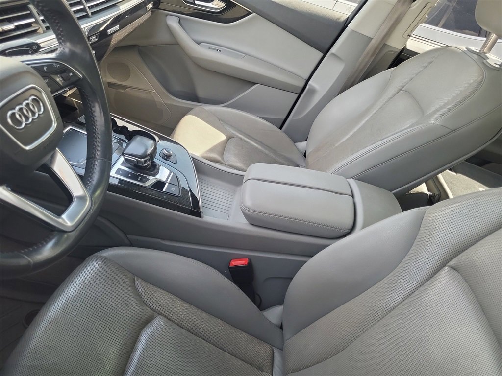 Used 2017 Audi Q7 3.0T Prestige w/ Prestige Package image 10