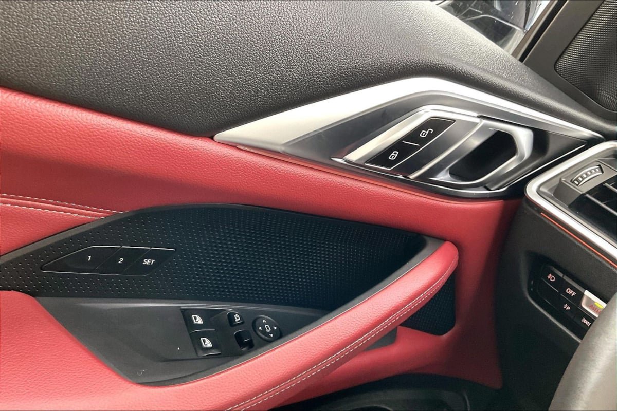 Used 2022 BMW 430i Coupe w/ M Sport Package RWD image 31