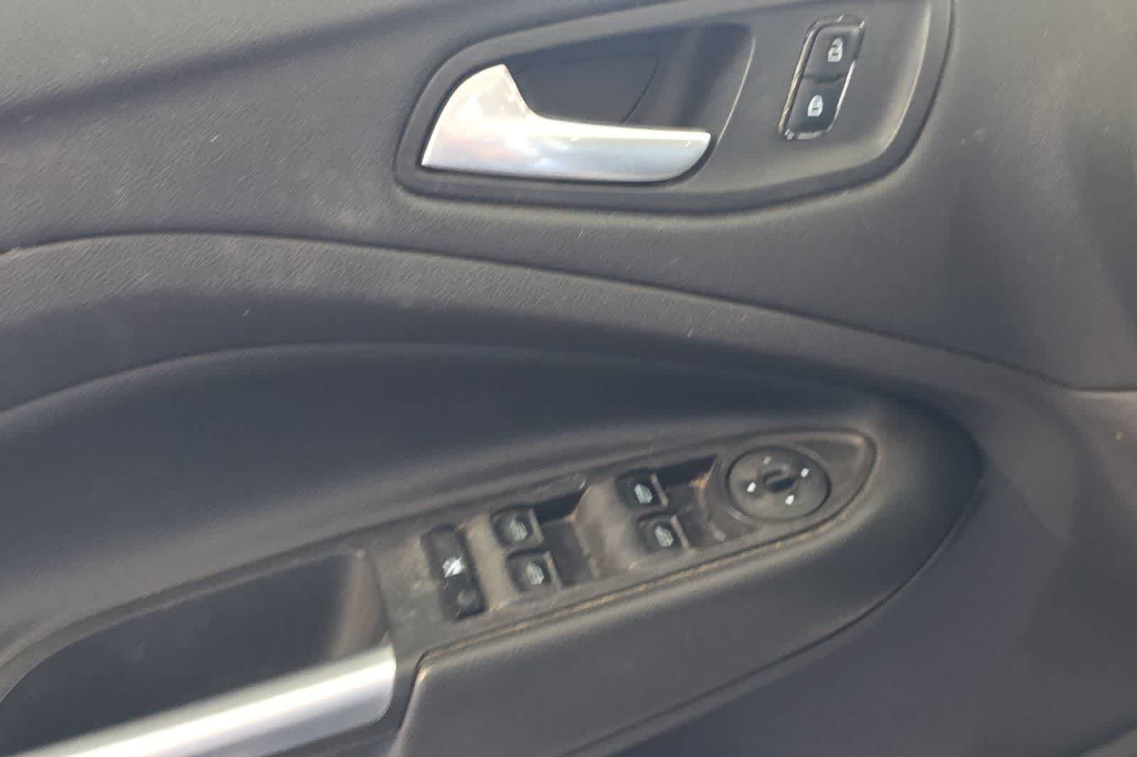 Used 2013 Ford Escape SE FWD image 15