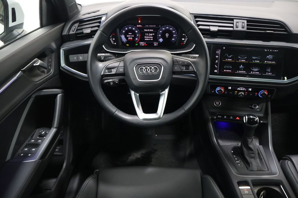 Used 2024 Audi Q3 2.0T Premium Plus w/ Premium Plus Package image 16