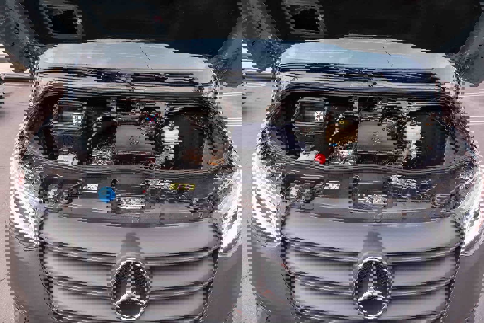 Used 2023 Mercedes-Benz Sprinter 2500 image 31