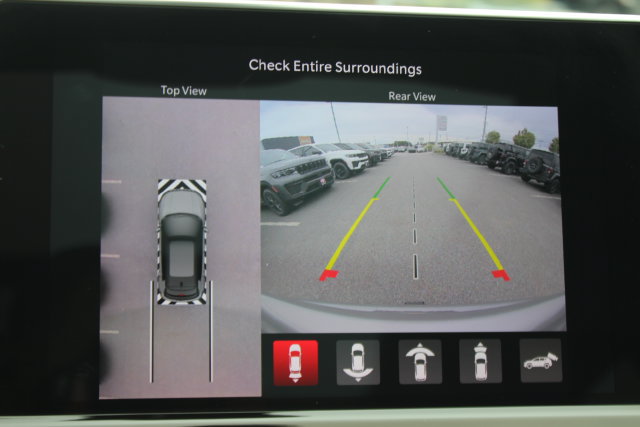 Used 2023 Jeep Compass Limited w/ Elite Group AWD/4WD image 9