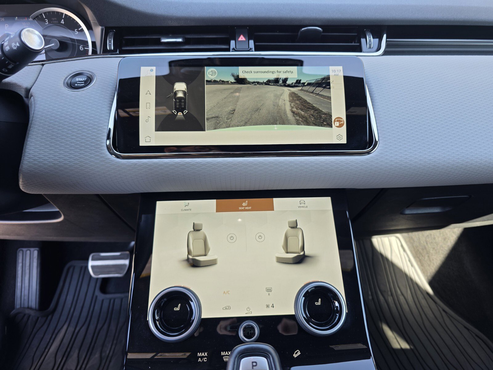 Used 2023 Land Rover Range Rover Evoque R-Dynamic S image 17