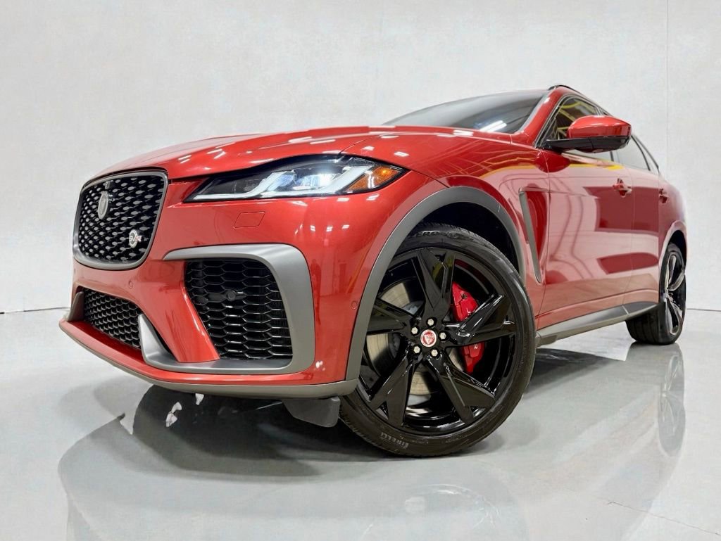 Used 2021 Jaguar F-PACE SVR image 12