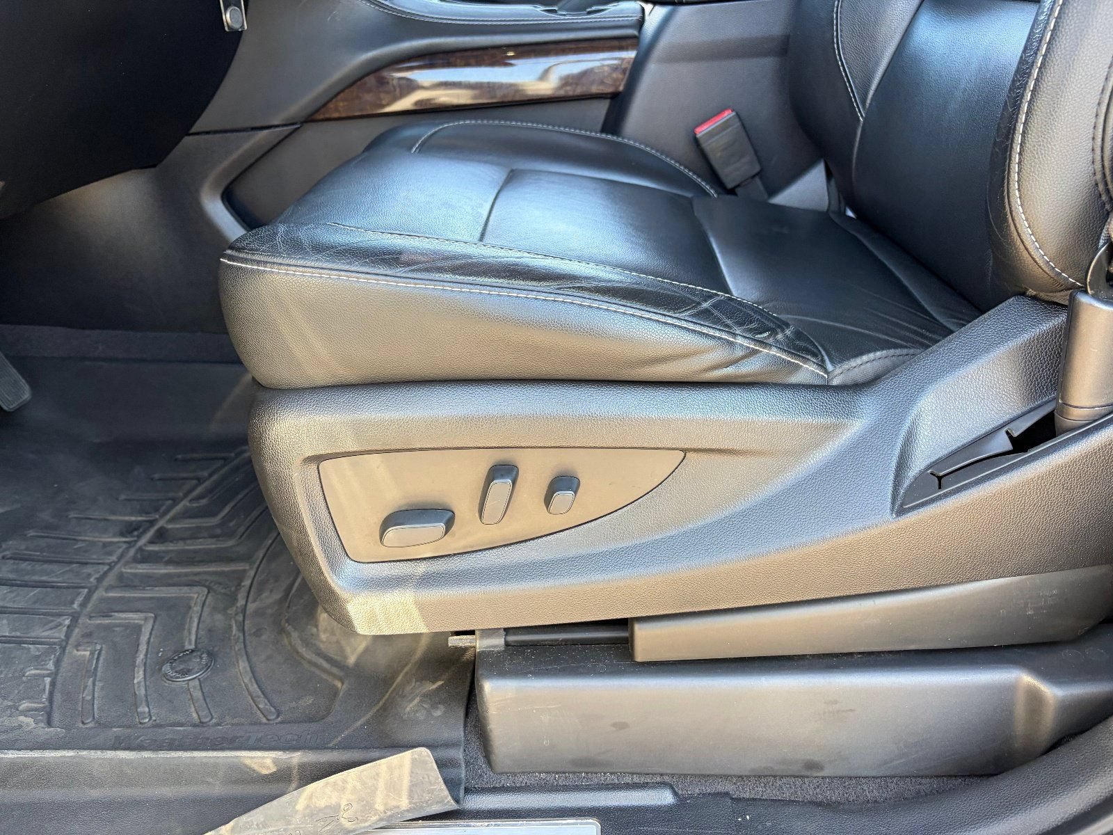 Certified 2019 Chevrolet Suburban LT AWD/4WD image 22