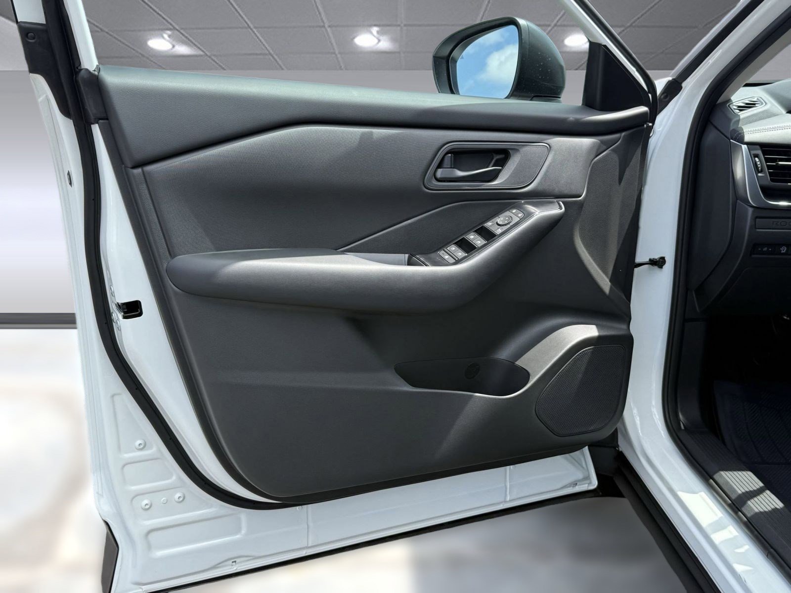 Certified 2026 Nissan Rogue S image 21