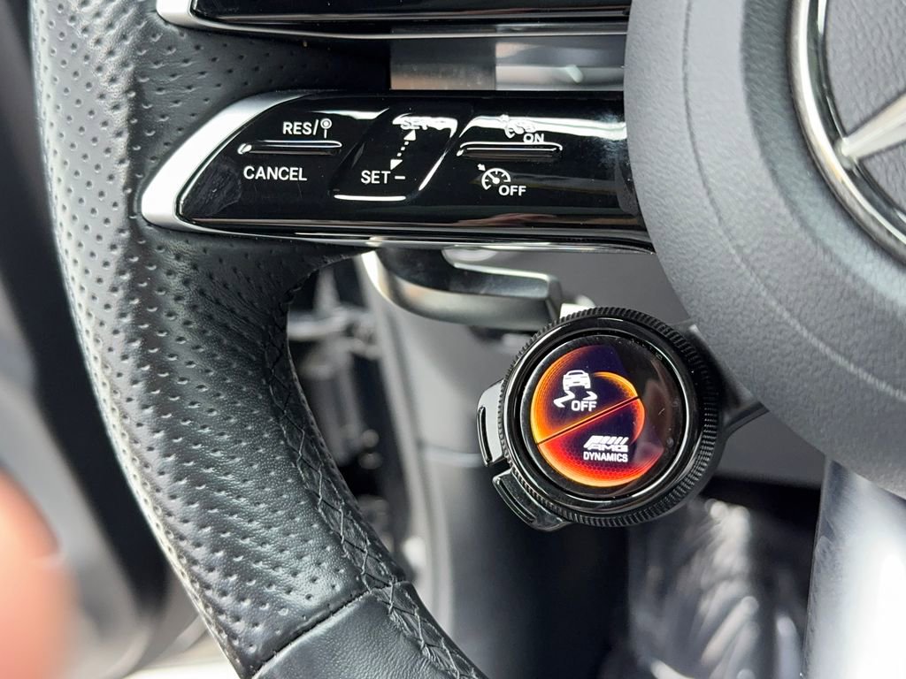 Used 2025 Mercedes-Benz GLC 43 AMG 4MATIC image 34