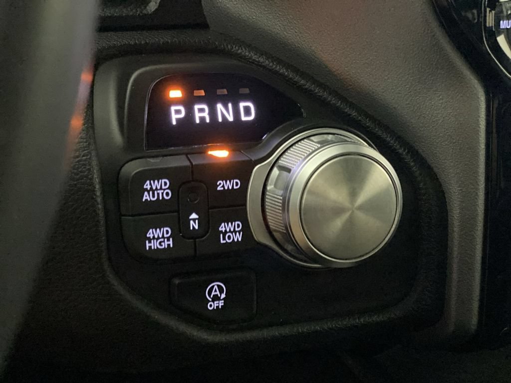 Used 2025 RAM 1500 Laramie AWD/4WD image 21