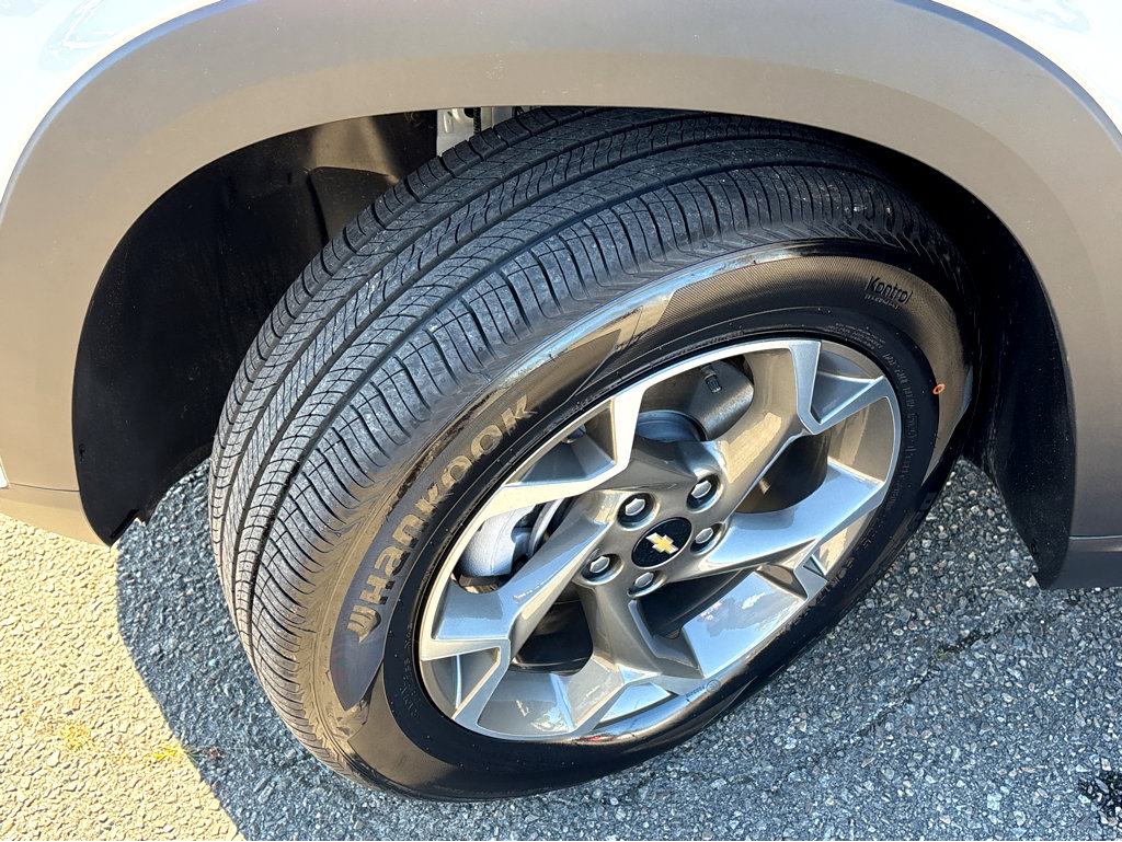New 2025 Chevrolet Trax LT w/ Driver Confidence Package image 30