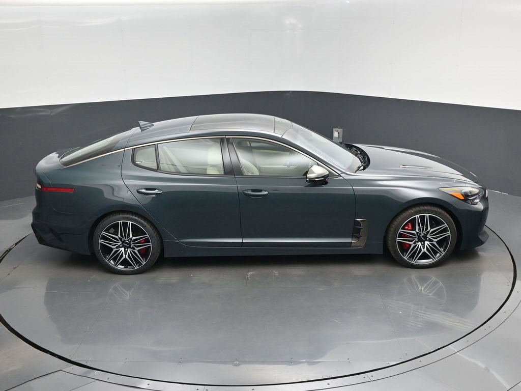 Certified 2022 Kia Stinger GT1 image 41