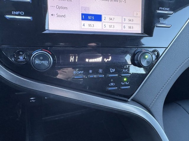 Certified 2018 Toyota Camry LE image 12