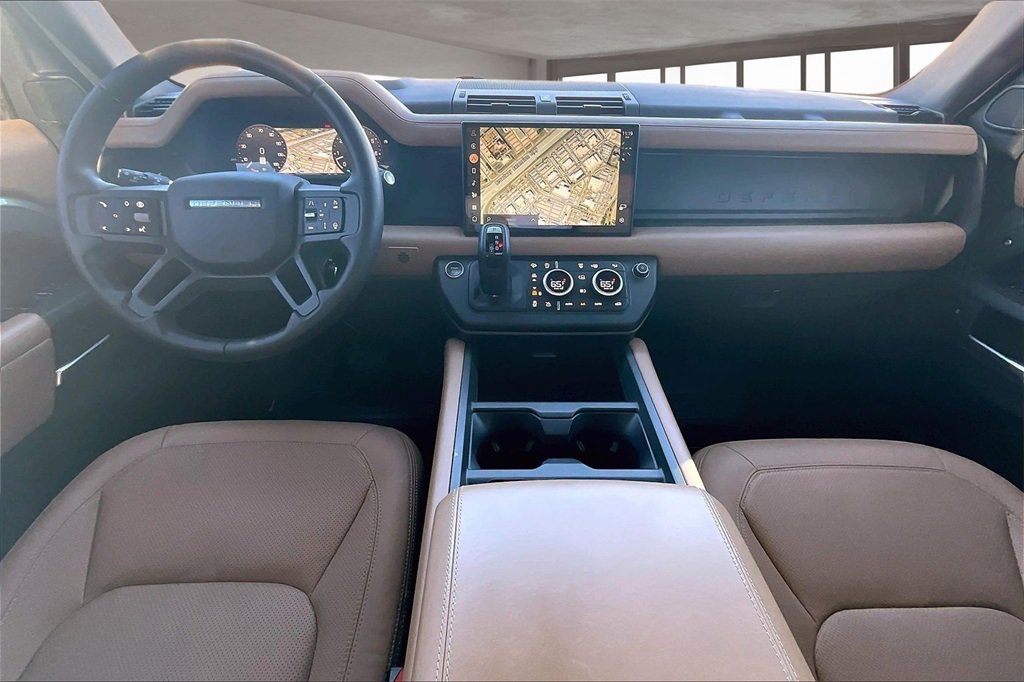 Certified 2025 Land Rover Defender 110 X-Dynamic SE image 15