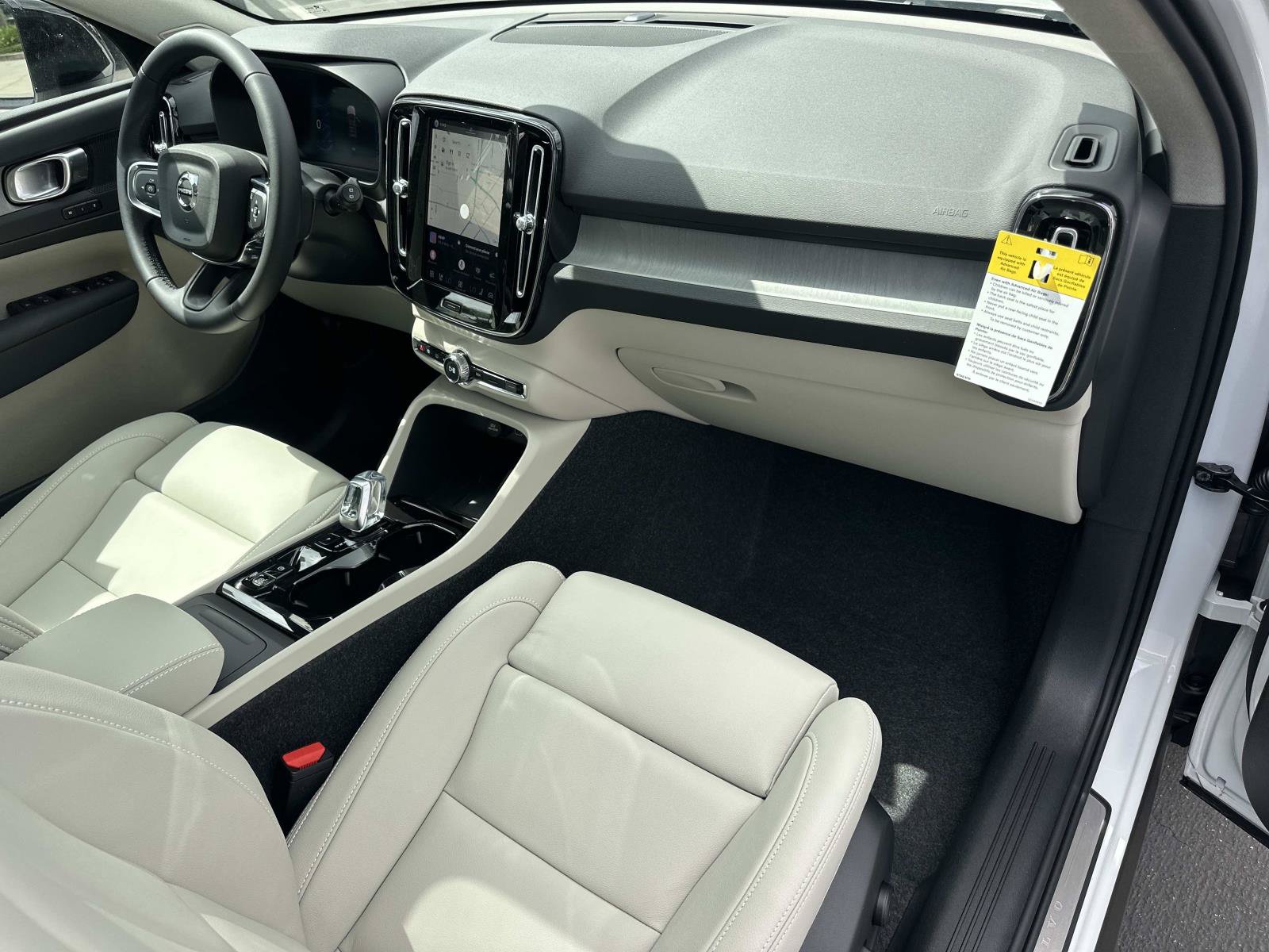 New 2026 Volvo XC40 B5 Plus w/ Protection Package Premier AWD/4WD image 21
