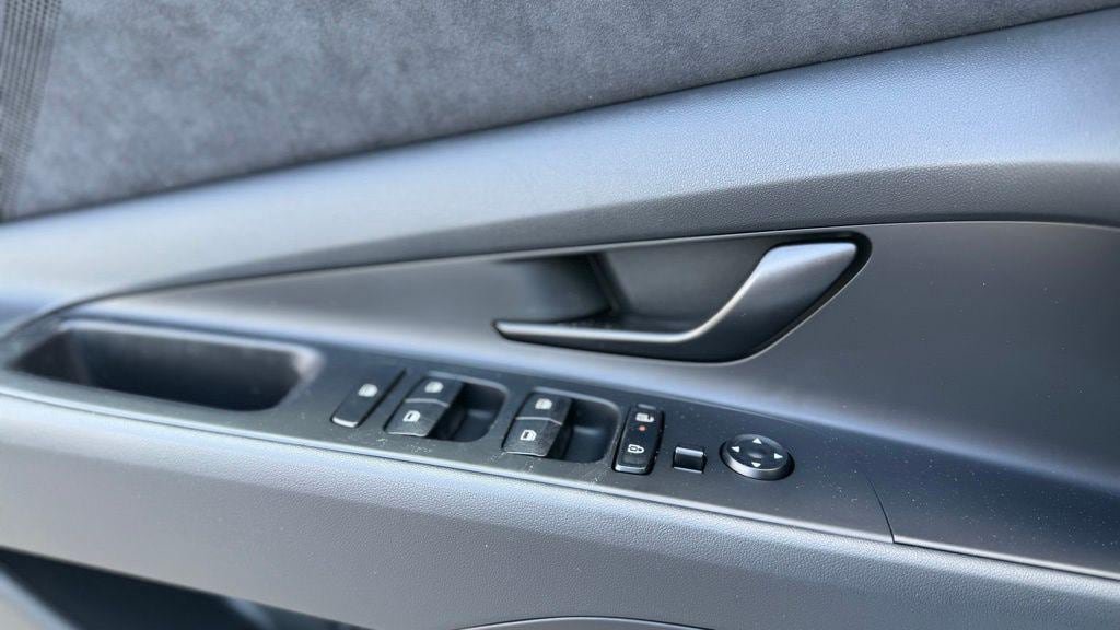 New 2026 Hyundai Elantra N FWD image 16