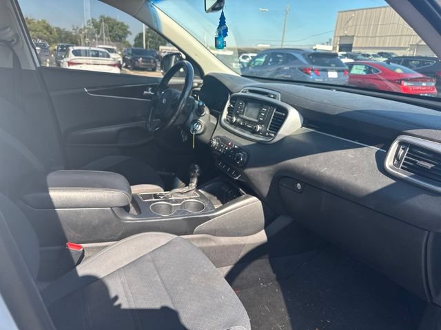 Used 2016 Kia Sorento FWD w/ LX Convenience Package image 9