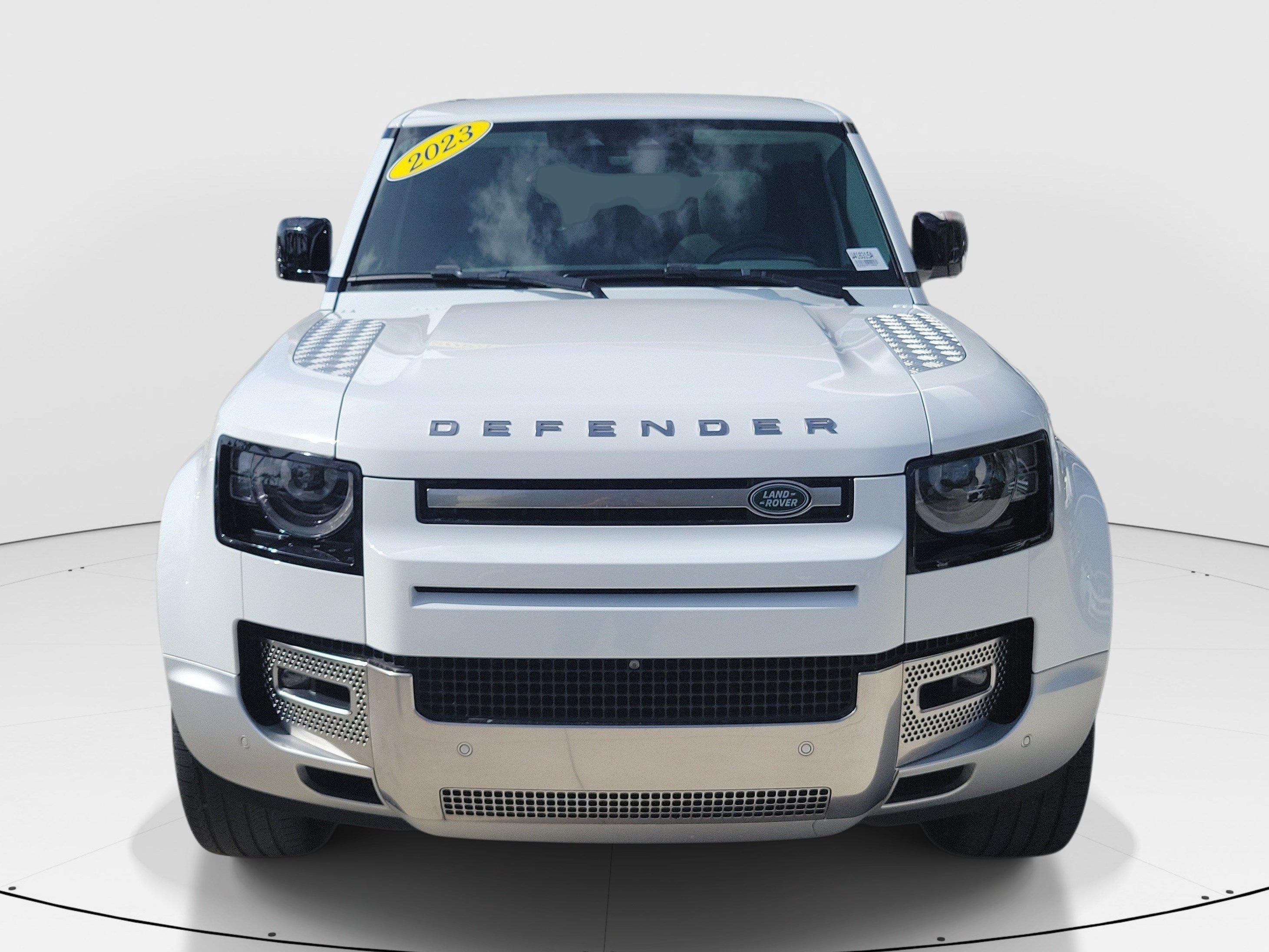 Used 2023 Land Rover Defender 130 First Edition AWD/4WD image 2