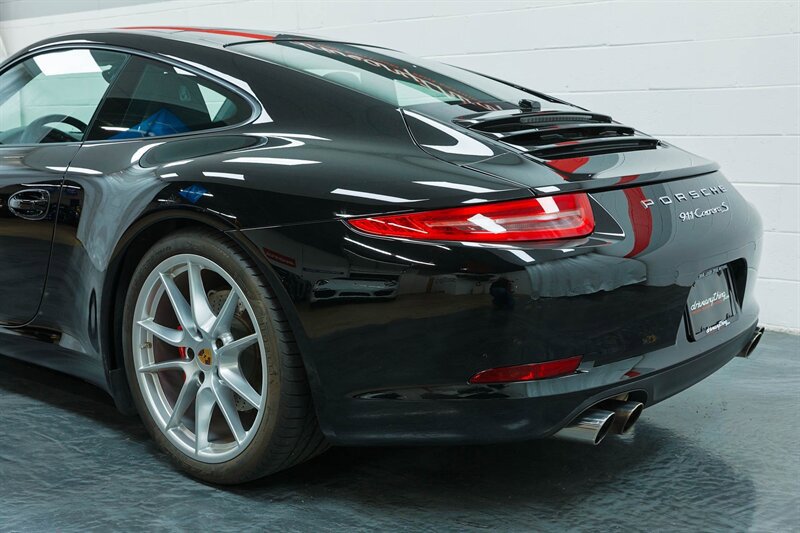 Used 2015 Porsche 911 Carrera S image 18