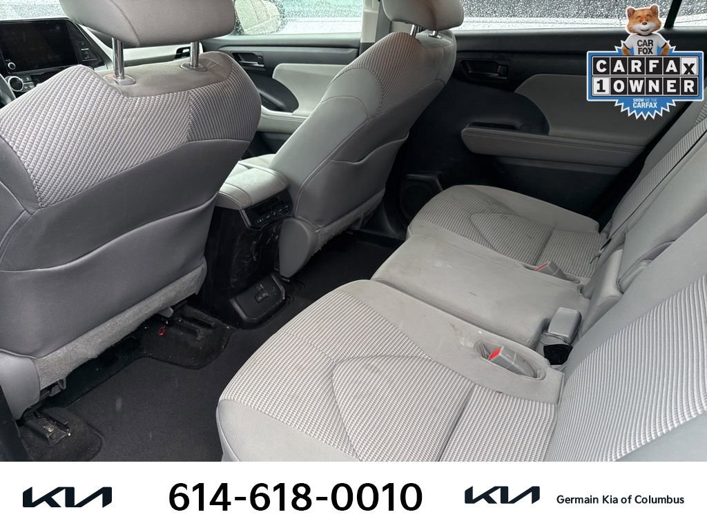 Used 2023 Toyota Highlander LE image 10