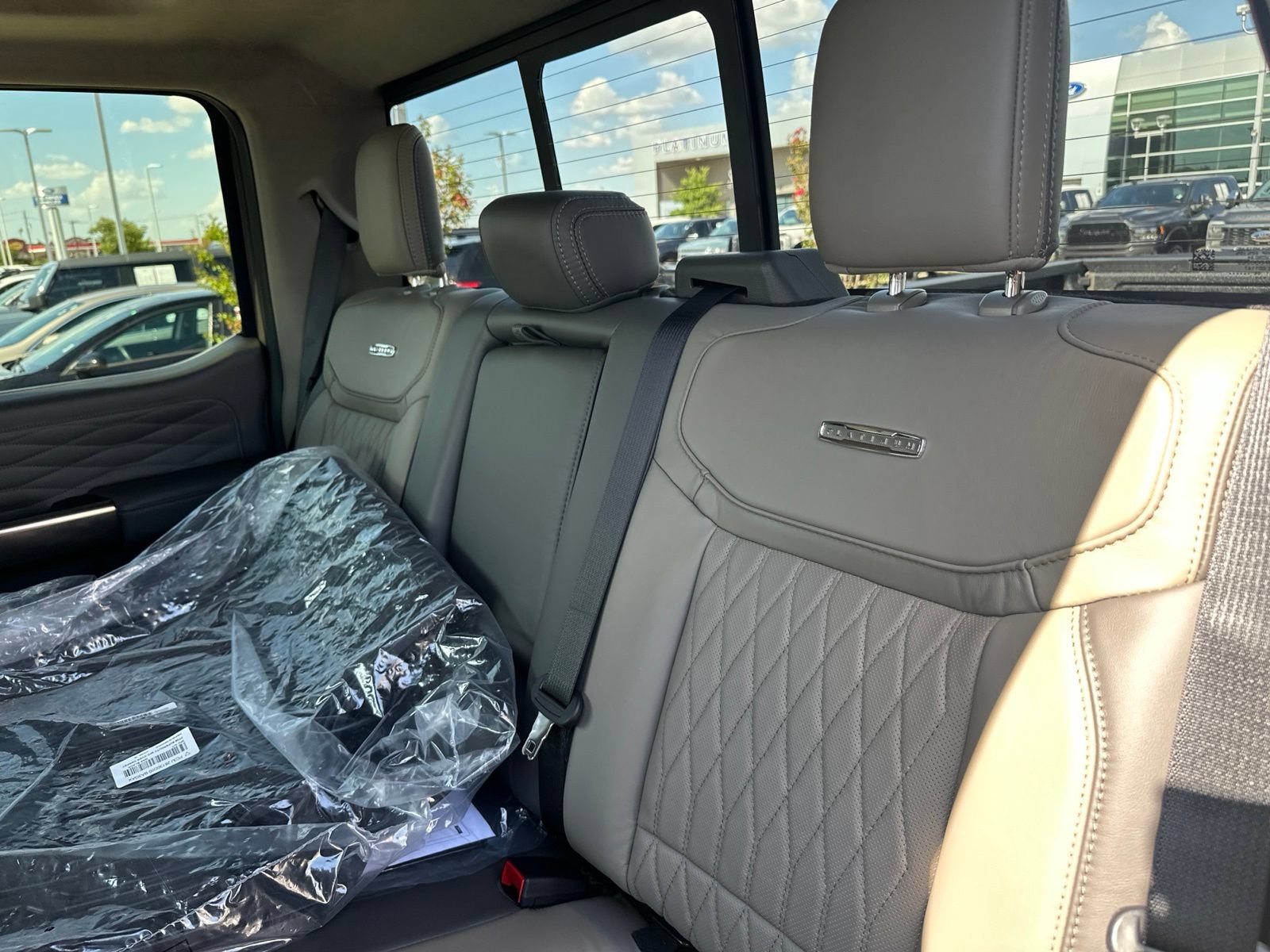New 2026 Ford F450 Platinum w/ Platinum Plus Package AWD/4WD image 12