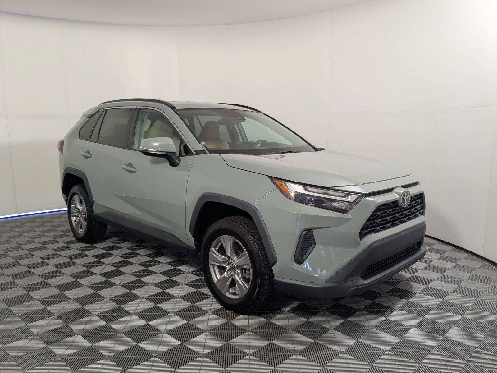 Certified 2022 Toyota RAV4 XLE FWD image 4