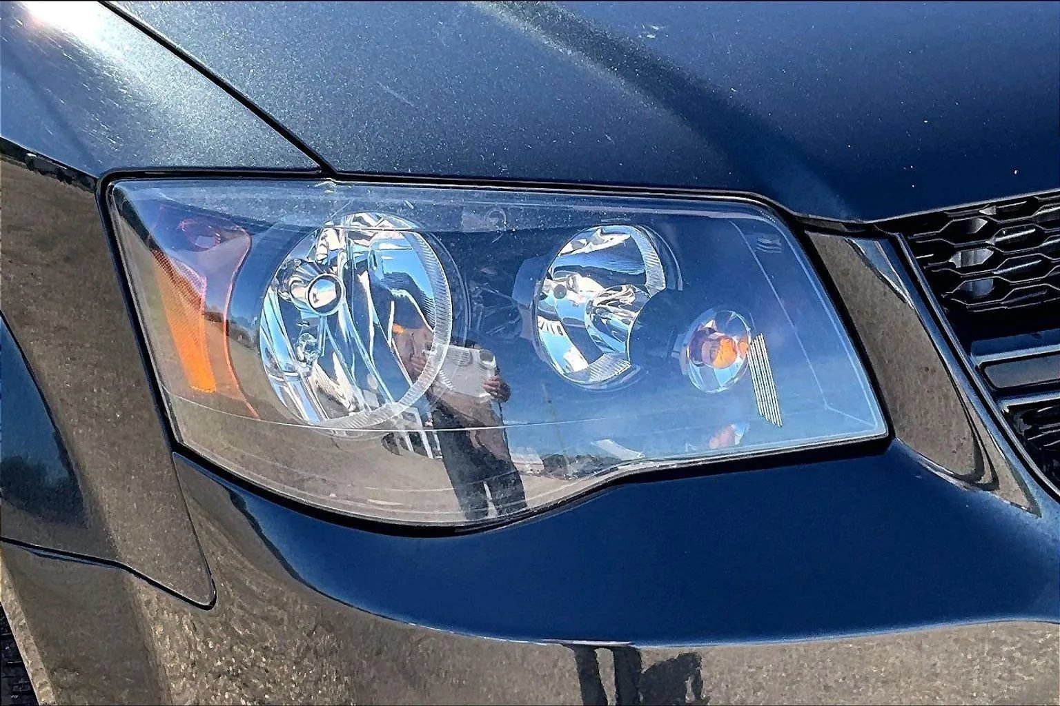 Used 2018 Dodge Grand Caravan GT FWD image 29