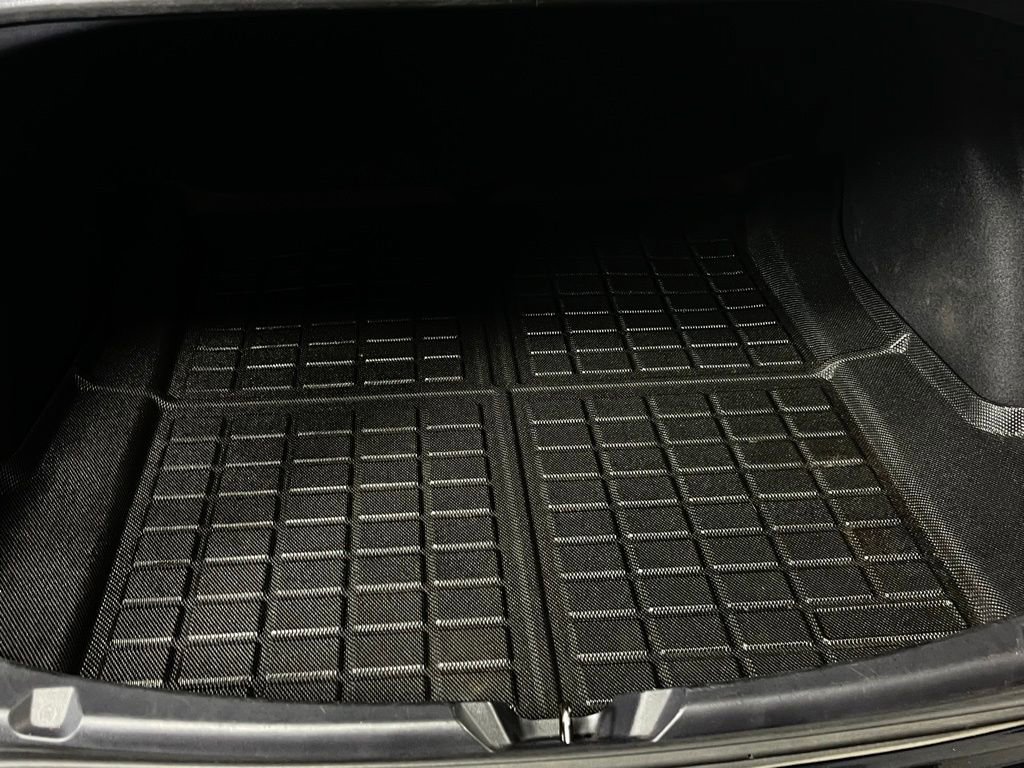 Used 2023 Tesla Model 3 Standard Range RWD image 23