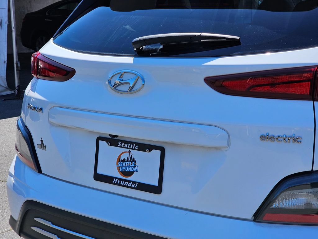 Used 2023 Hyundai Kona SE FWD image 13