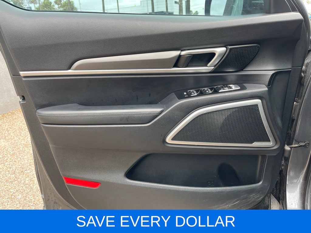 Used 2022 Kia Telluride LX FWD image 13