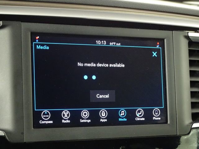 Used 2021 Chrysler Voyager L image 35