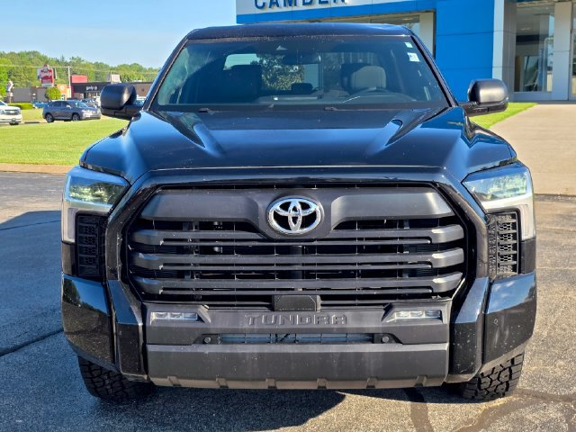 Used 2025 Toyota Tundra SR5 w/ SR5 Convenience Package AWD/4WD image 4