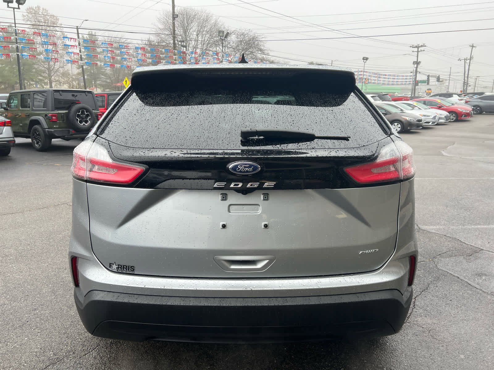 Used 2022 Ford Edge SE image 8