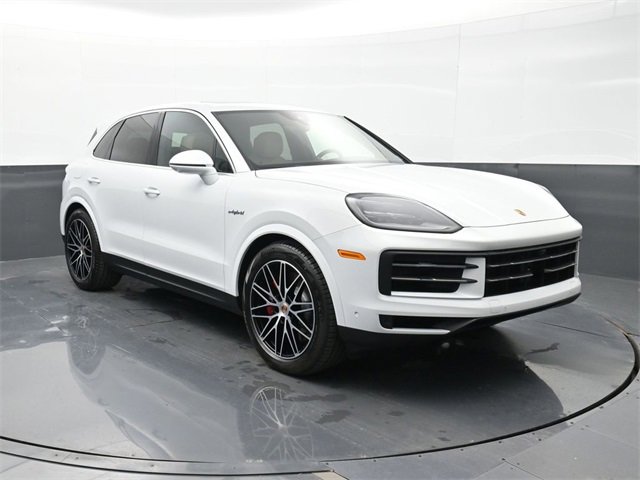 New 2025 Porsche Cayenne S image 22