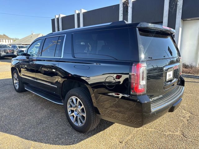 Used 2020 GMC Yukon XL Denali image 9