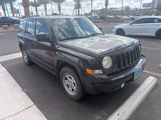 Used 2014 Jeep Patriot Sport w/ Power Value Group FWD image 3