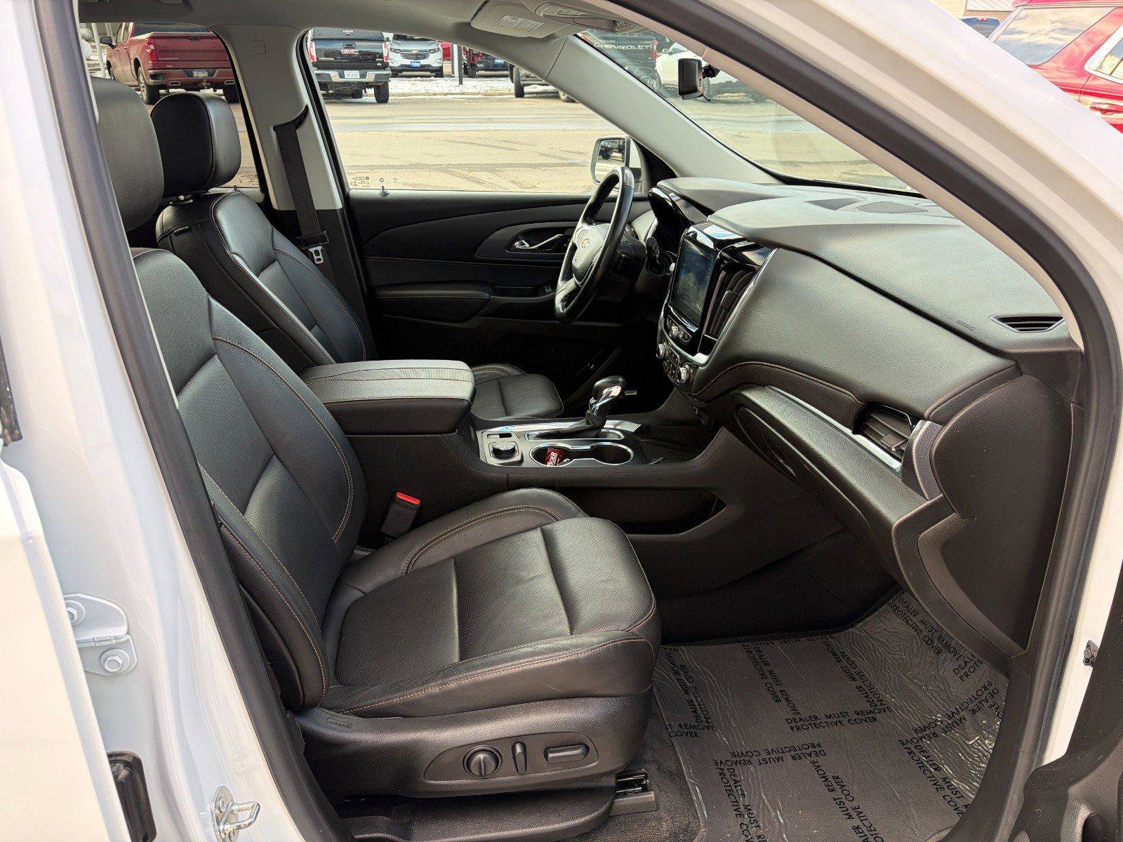 Used 2021 Chevrolet Traverse Premier image 27