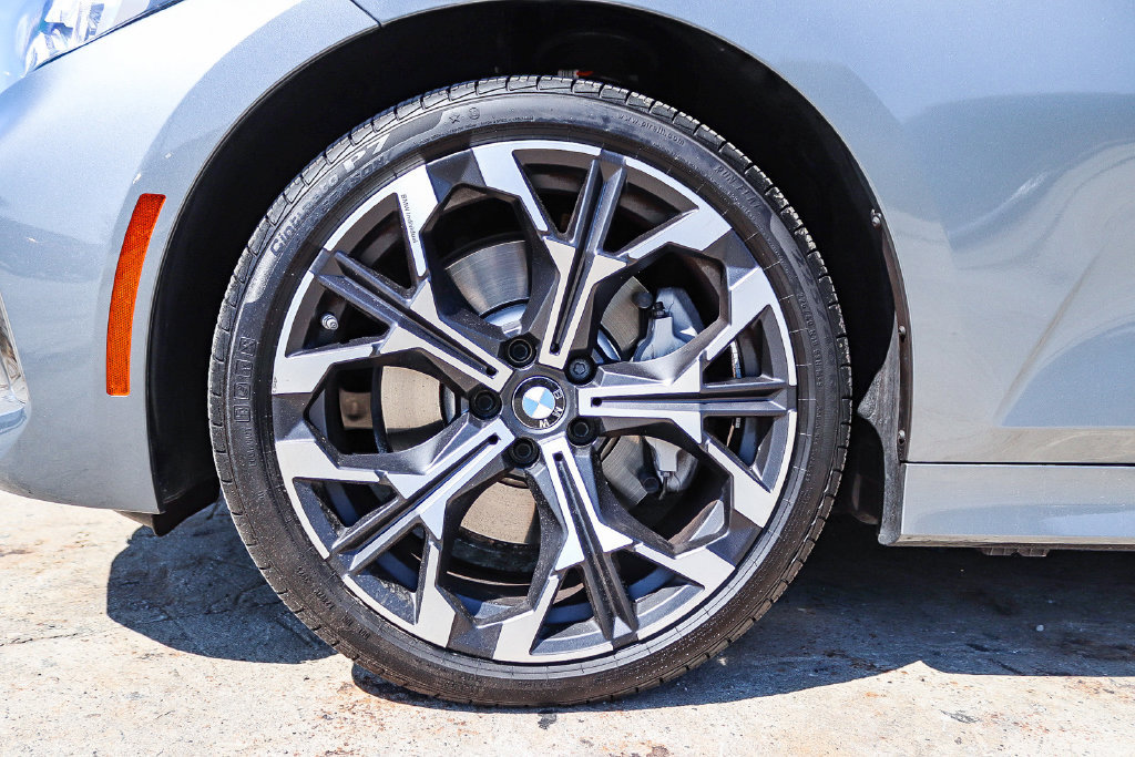 Used 2026 BMW 330i Sedan w/ Premium Package RWD image 13