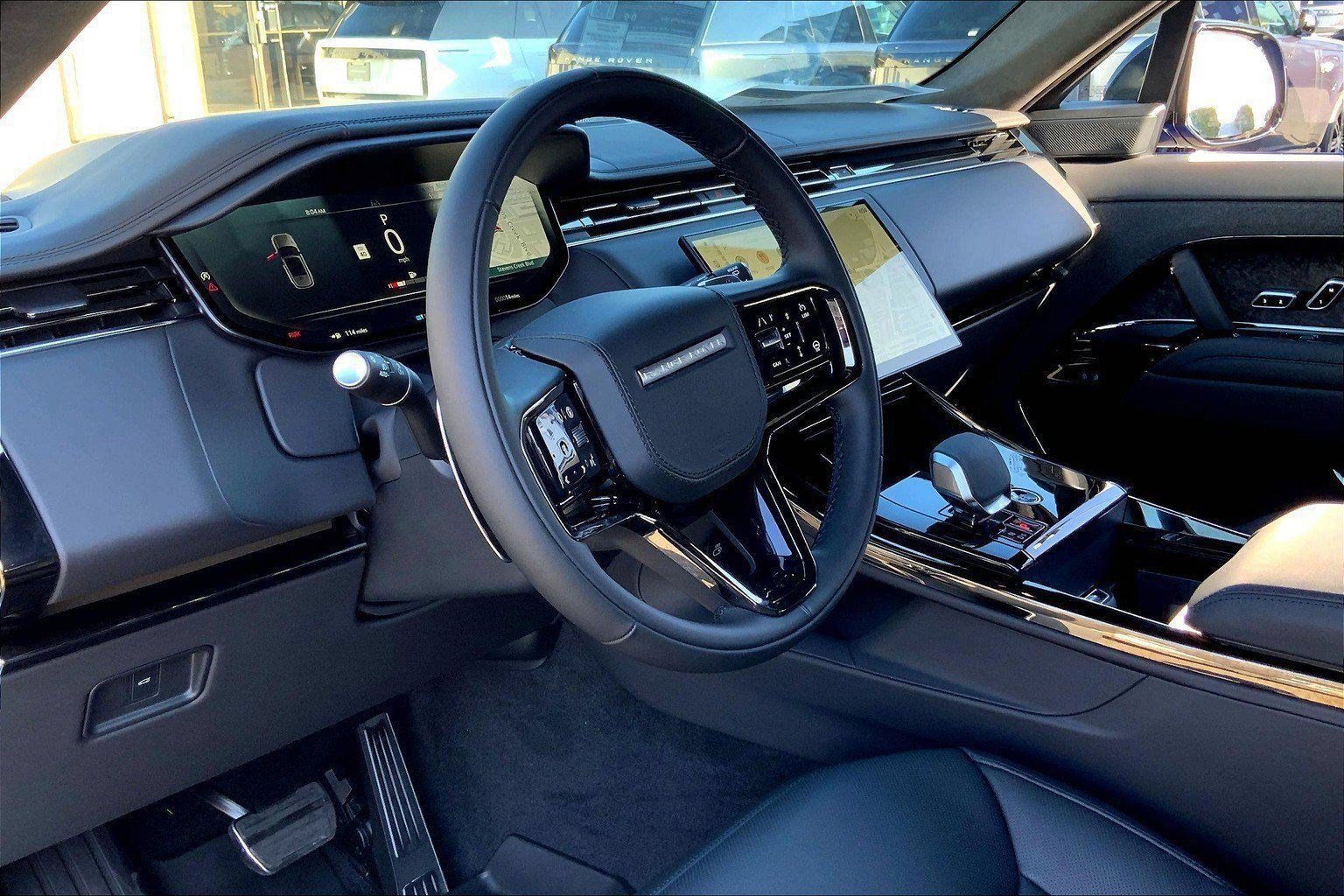 New 2025 Land Rover Range Rover Sport Autobiography AWD/4WD image 3