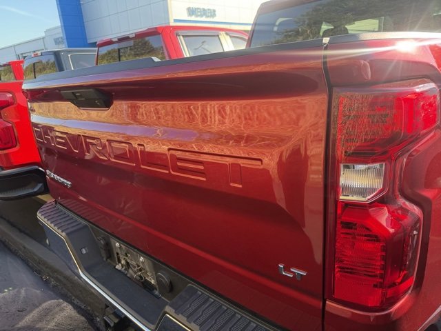 Used 2021 Chevrolet Silverado 1500 LT w/ Z71 Off-Road Package image 10