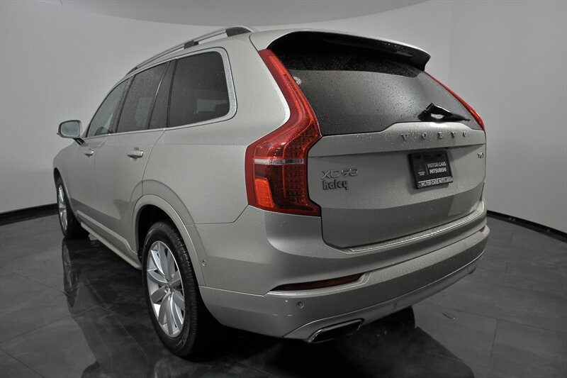 Used 2016 Volvo XC90 T6 Momentum w/ Momentum Plus Package AWD/4WD image 8