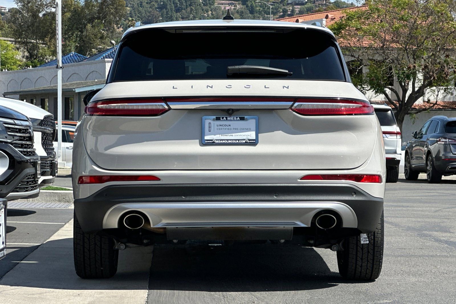 Used 2022 Lincoln Corsair Reserve FWD image 4