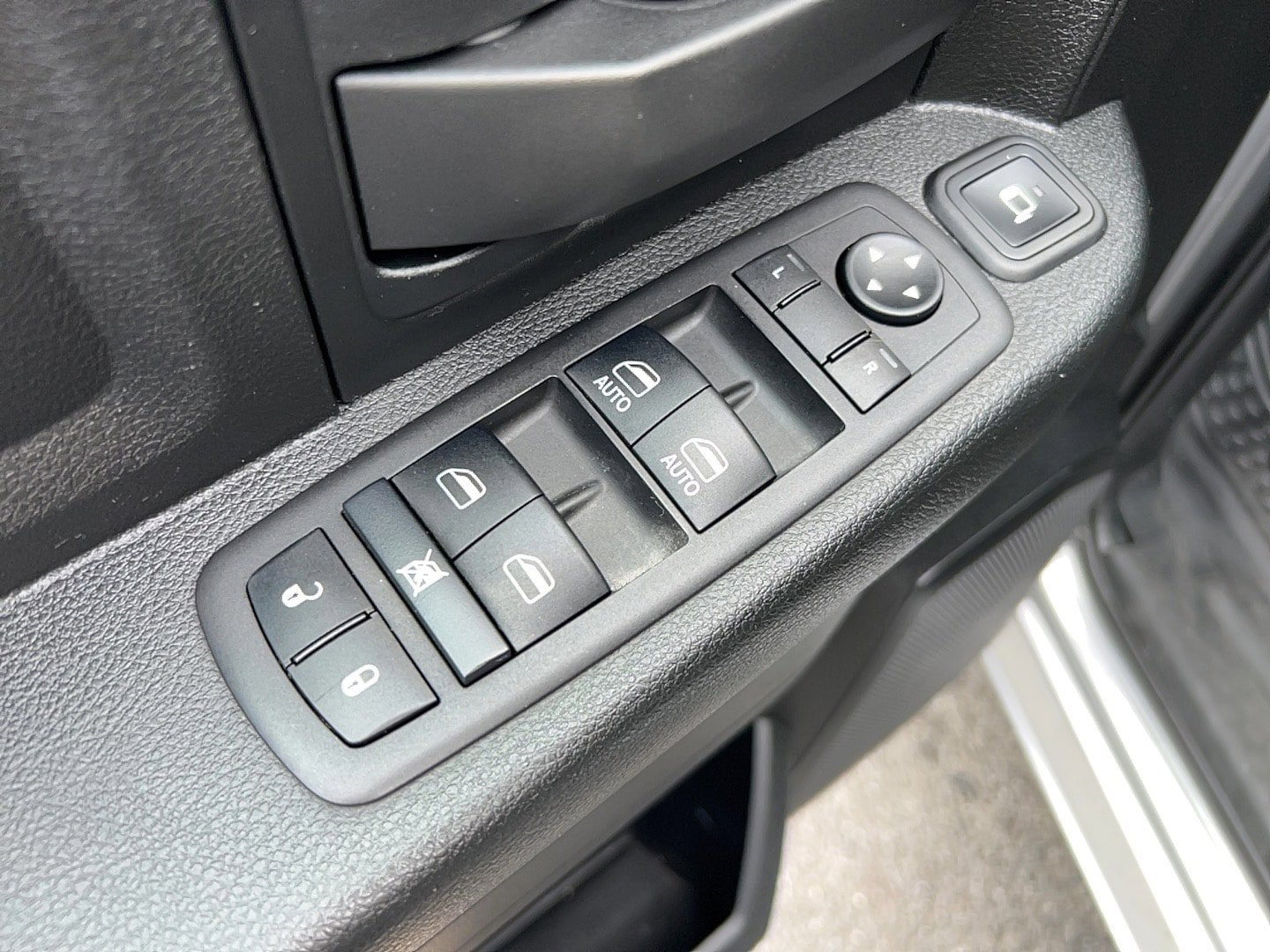 Used 2024 RAM 3500 Tradesman AWD/4WD image 14