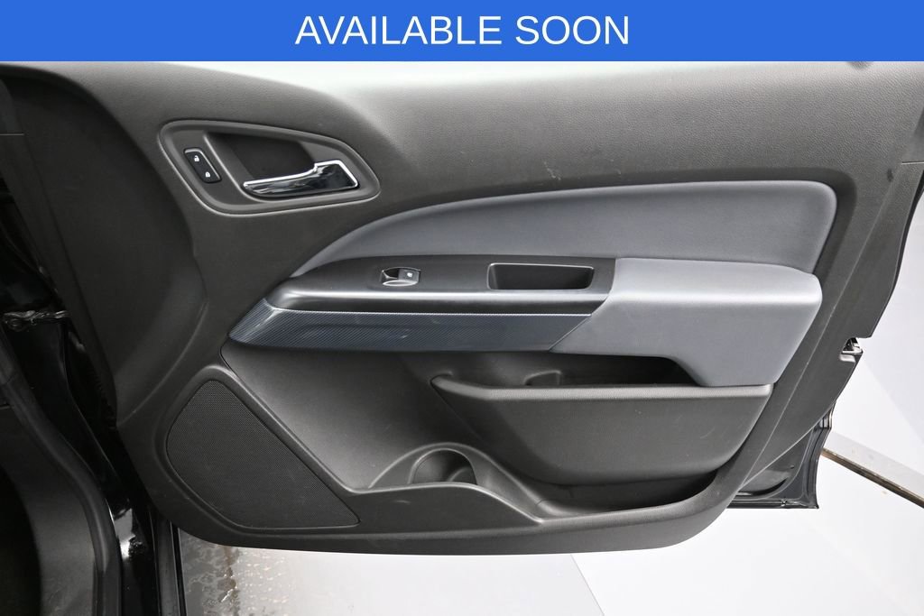 Used 2015 Chevrolet Colorado Z71 AWD/4WD image 36