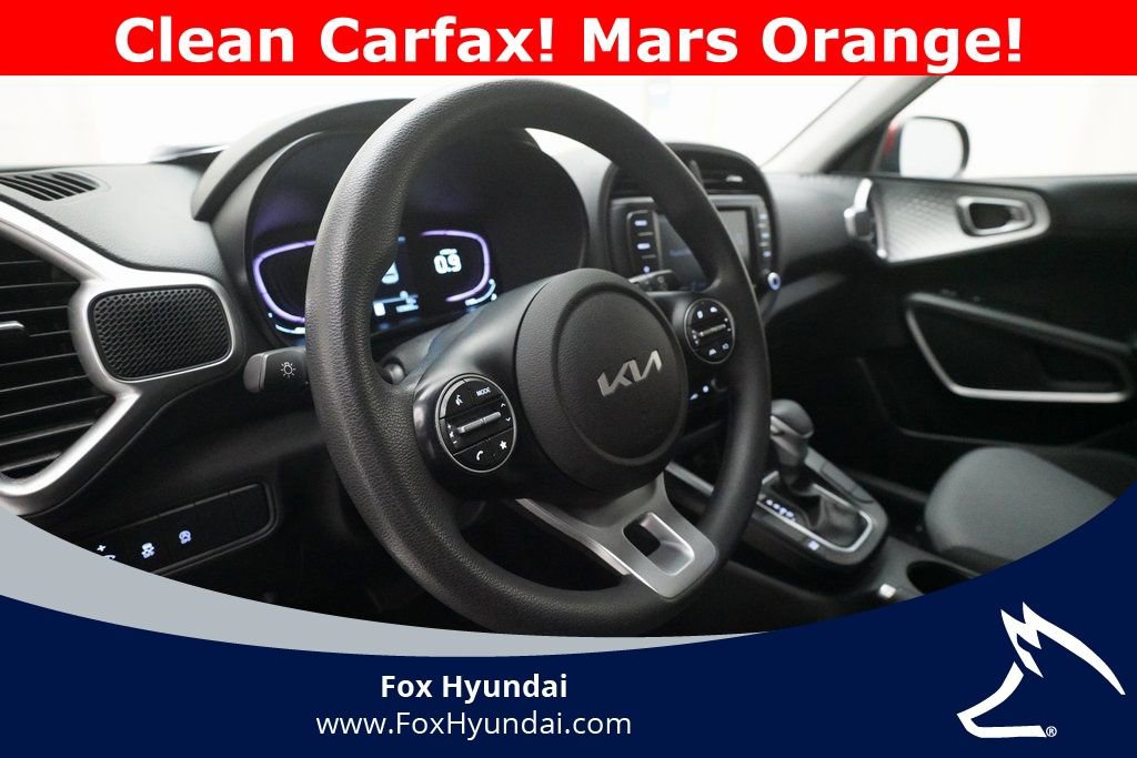 Used 2023 Kia Soul LX image 8