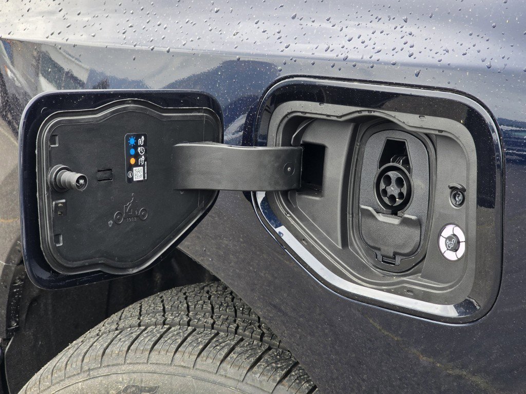 New 2025 Ford F150 Lightning Flash image 29