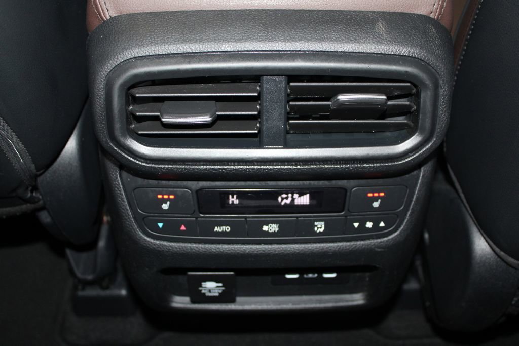 Used 2024 Honda Pilot Elite image 20