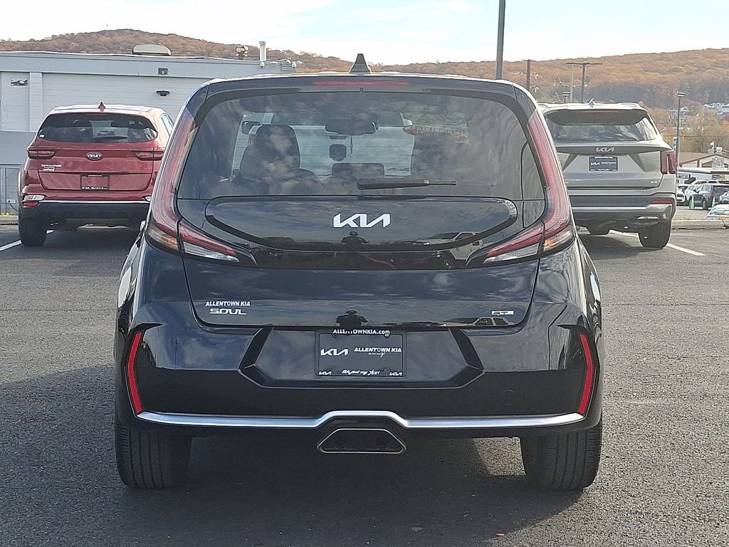 Certified 2023 Kia Soul GT-Line image 5