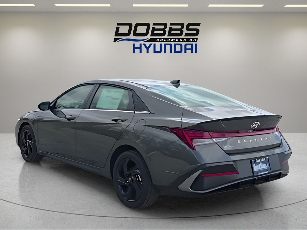 New 2026 Hyundai Elantra SEL Sport Premium FWD image 3