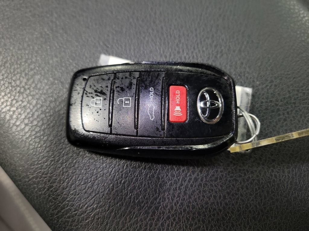 Used 2025 Toyota Camry SE w/ Convenience Package FWD image 20