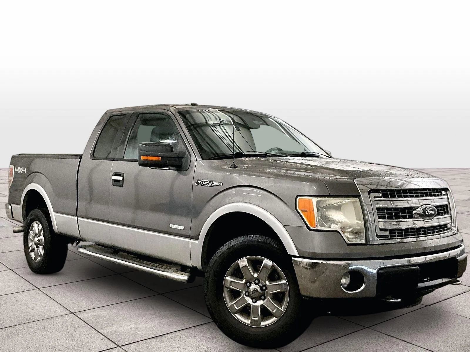 Used 2013 Ford F150 XLT w/ XLT Chrome Pkg AWD/4WD image 2